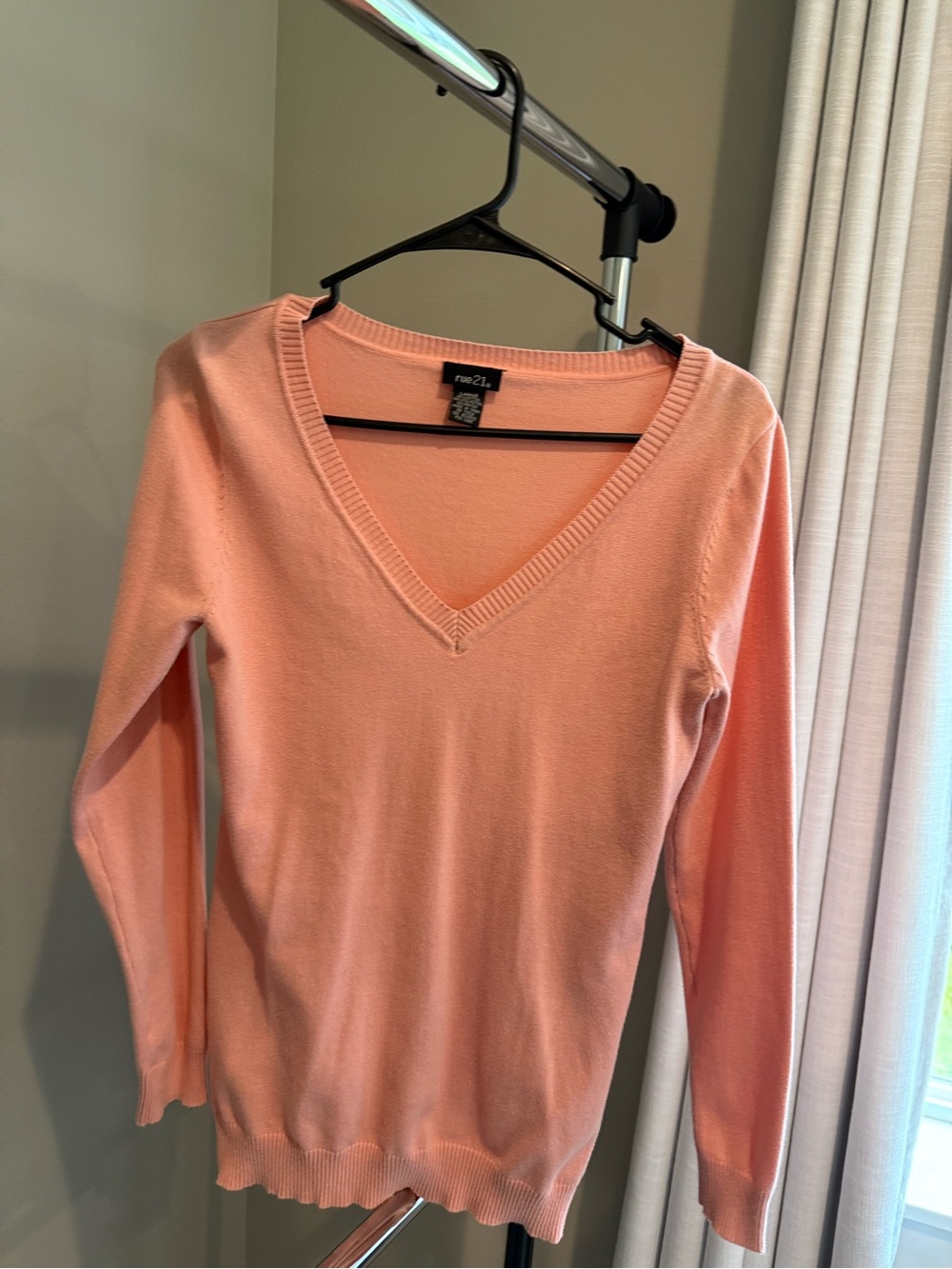 Rue21 Peach V-Neck Lightweight Sweater